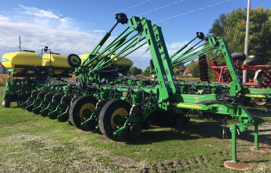 KCN2017's tweet photo. It's a beautiful day to shop for your spring field-work equipment! Stop in to one of our 11 locations and talk with our sales staff today! https://t.co/FSbGtjGR5n
