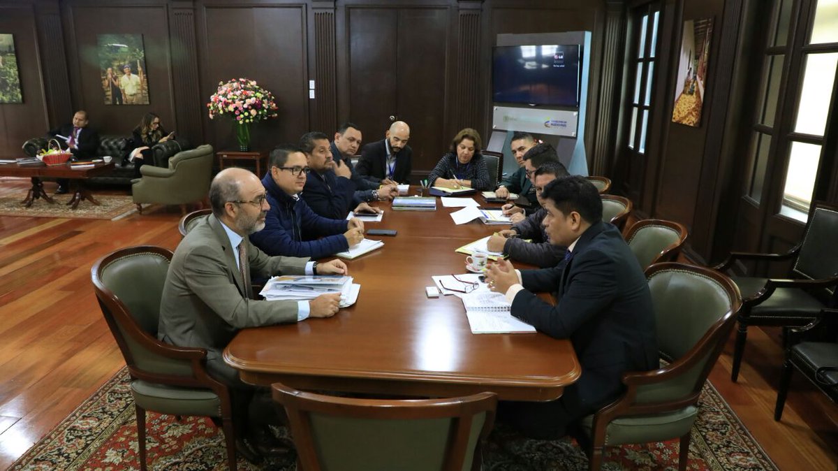 CamiloSanchezO's tweet image. #AEstaHora En reunión de seguimiento a #Mocoa. Seguimos fortaleciendo nuestro trabajo por la reconstrucción #AsíAvanzaMocoa 👍🇨🇴 @infopresidencia