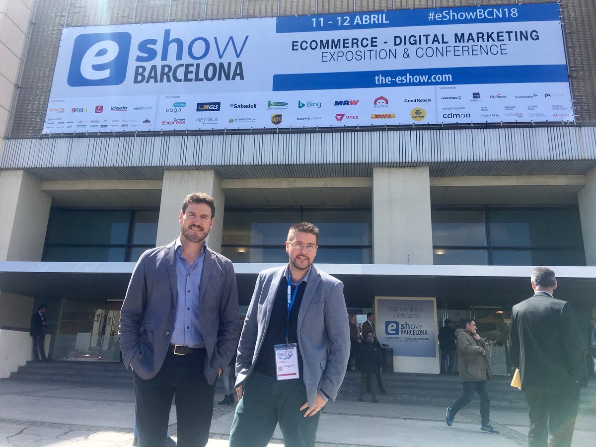 iagt_es's tweet photo. Hoy nos hemos desplazado hasta Barcelona para acudir al #eShowBCN18 ¿cómo nos lo ibamos a perder? 🙌
Nuestro equipo siempre apostando por la mejora continua, y como podéis comprobar, por el continuo movimiento😉 https://t.co/NUzyCnM34m