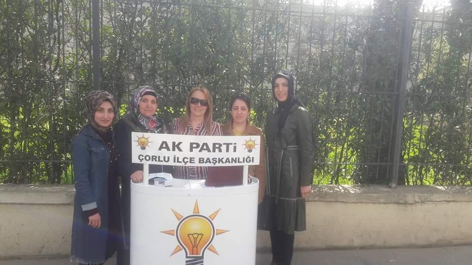 Çorlu Berberler ve Kuaförler Odası Başkanı Sn. Coşkun TOKGÖZ ve AK Parti Çorlu ilçe Kadın Kolları Başkanınız Sn.Gülçin ARICAN üye standımızı ziyarette bulundular. Kendilerine teşekkür ediyoruz.