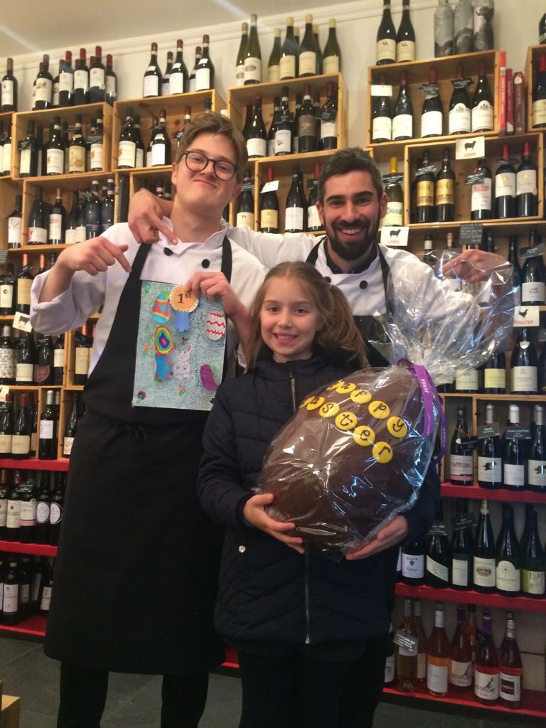 boufouille's tweet photo. @meatnw5 1st prize in the Easter drawing competition ! Bravo Paloma! #Easter2018 #Hampstead #tufnellpark #massiveegg https://t.co/7ubJdgnFE3