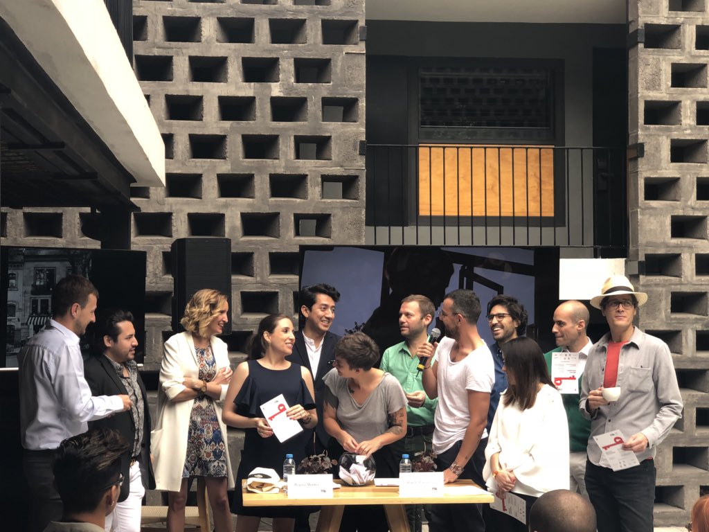 BrandPRDigital's tweet photo. #PressConference #HotelesdeBarrio @casacomtesse #nimalocalhouse @hotelcarlotamx @casagoliana @elpatio77 @chayabnb #dominioncorporatehousing #hotelcasamalicondesa #casashopcolima180 @180gradosmx #elfuturodehotelesdelujo https://t.co/ytd9GJS2fa