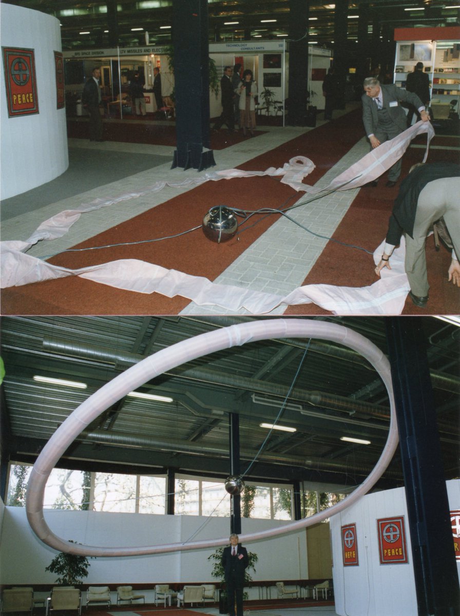 Greater_Earth's tweet photo. Spaceart History. Photos of the inflatable deployment of the OUR-Space Peace Sculpture at SpaceCommerce'90, Montreux, Switzerland. Built by NPO Energia in 1990 for the OURS Foundation. More info: https://t.co/Rr063K7lJG
#artinspace #spaceart #spacepeace #mirspacestation https://t.co/8XXjsQNWLV