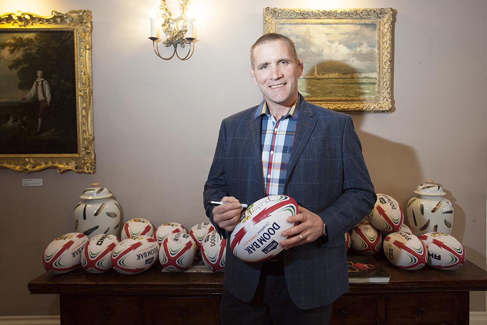 Our latest blog is live: "Rugby Legends and Super Chefs Raise £40,000 for HA!" ow.ly/2B7C30jrjC5