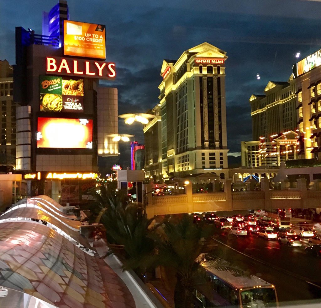 The NHL playoffs kick off tonight in Winnipeg, Pittsburgh and Las Vegas! https://t.co/dvweSTRqc7