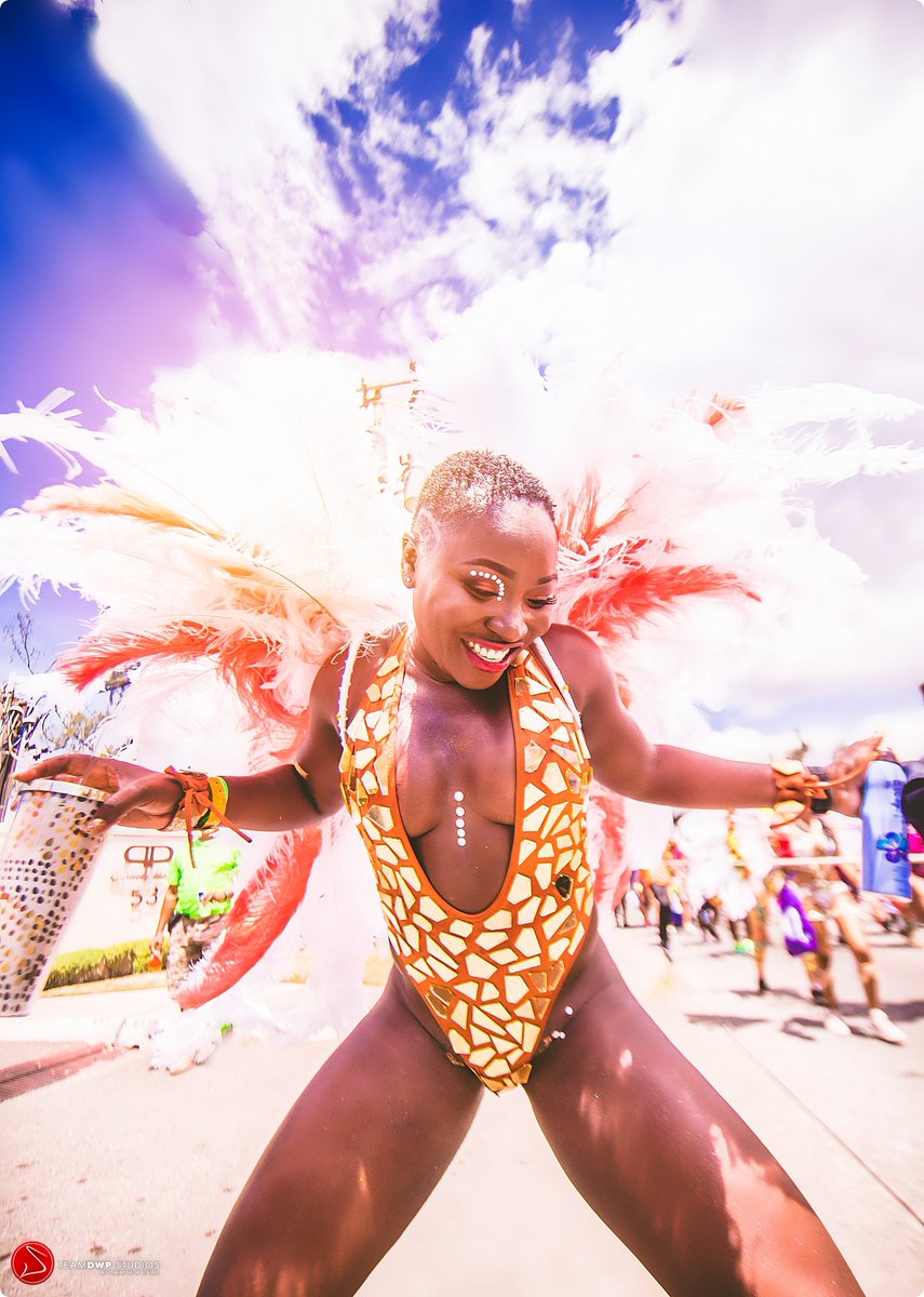 karibkollective's tweet photo. #JamaicaCarnival through the lens of #TeamDwp. While you're here, follow us on Instagram: https://t.co/46l1WuUikk #caribbean #ZuckerBowl #jamaicacarnival2018 https://t.co/npavqQCWDD