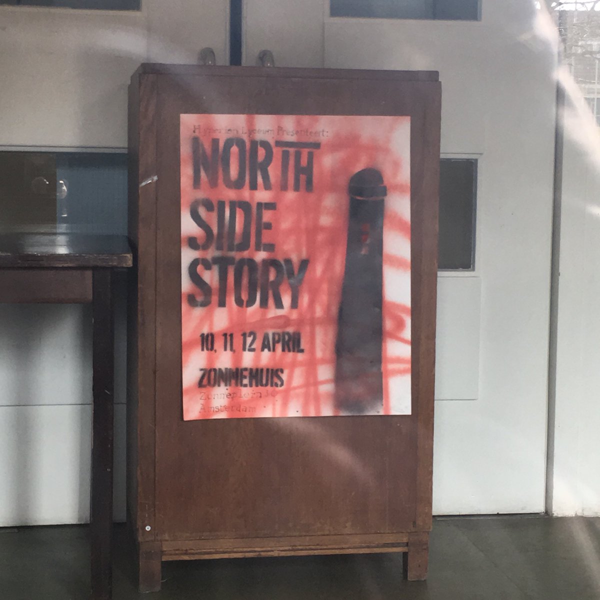 estherbouw's tweet image. North side story door leerlingen @hyperion in het #zonnehuis in Amsterdam-noord #mooiezaal