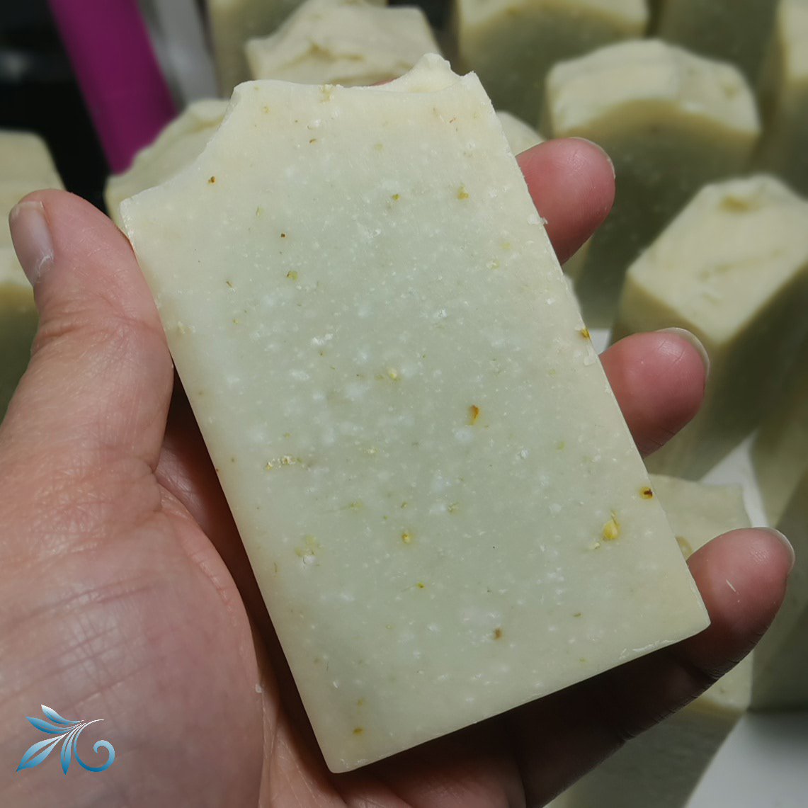 soakandlather's tweet photo. #handmadesoap #palmfree #coldprocessedsoap #certifiedorganicingredients #naturalbeauty #naturalskincare #organicbeauty #bestofbritish #madeinwales #handmadeintheuk #greenliving #organicproducts #slsfree #crueltyfree #cleanbeauty #veganfeiendly https://t.co/LIwNL25gvX