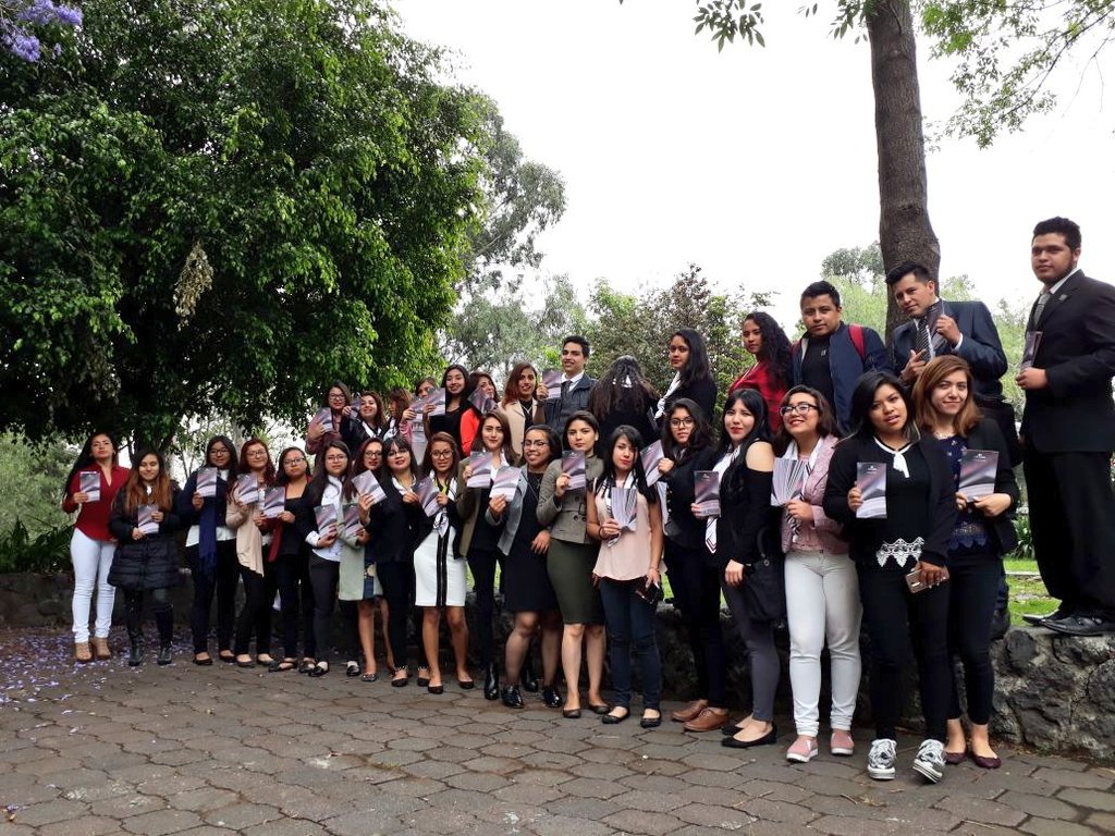 CDMXOR's tweet photo. Agradecemos a la @UNAM_MX y @CulturaUNAM  por la invitación a nuestros #Alumnos_Psicopedagogia  a  su recinto para promover  la cultura y el arte #CESCIJUC #OrgulloCescijuc #YoSoyCescijuc https://t.co/mBLt0h8utl