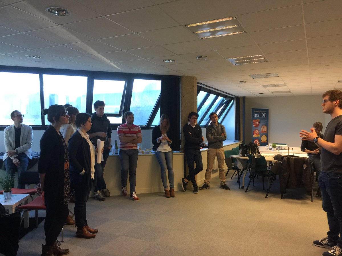 [Event] Pitch <a href="/LaKoloc/">LaKoloc</a> de Hubert De BILLY #étudiant <a href="/EMNormandie/">EM Normandie Business School</a> #alternant chez #Axelife et hébergé chez @Ndie_incubation #braceletconnecté #medical #healthcare pour sauver des vies