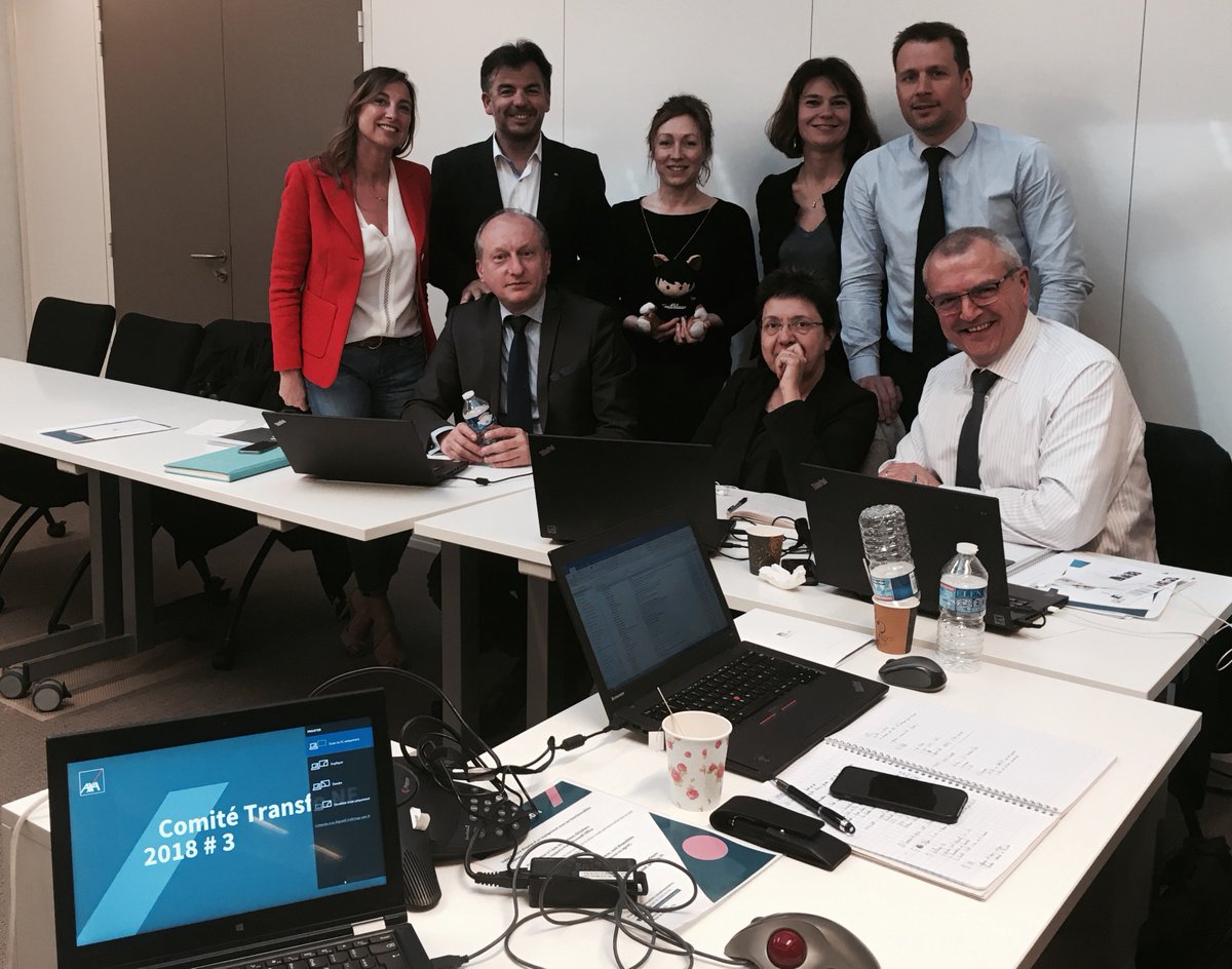 Nouvelle réunion pour Astro à Paris, cette fois c'est le #ComitéTransfo de la Région nord-est qui l'accueille, avec la présence de <a href="/SandrinePiette/">Sandrine Piette</a> et Natacha Candelier. L'occasion de partager l'ambition de la #TaskForceNE, avec le #soutien de nos super Directeurs des Ventes!