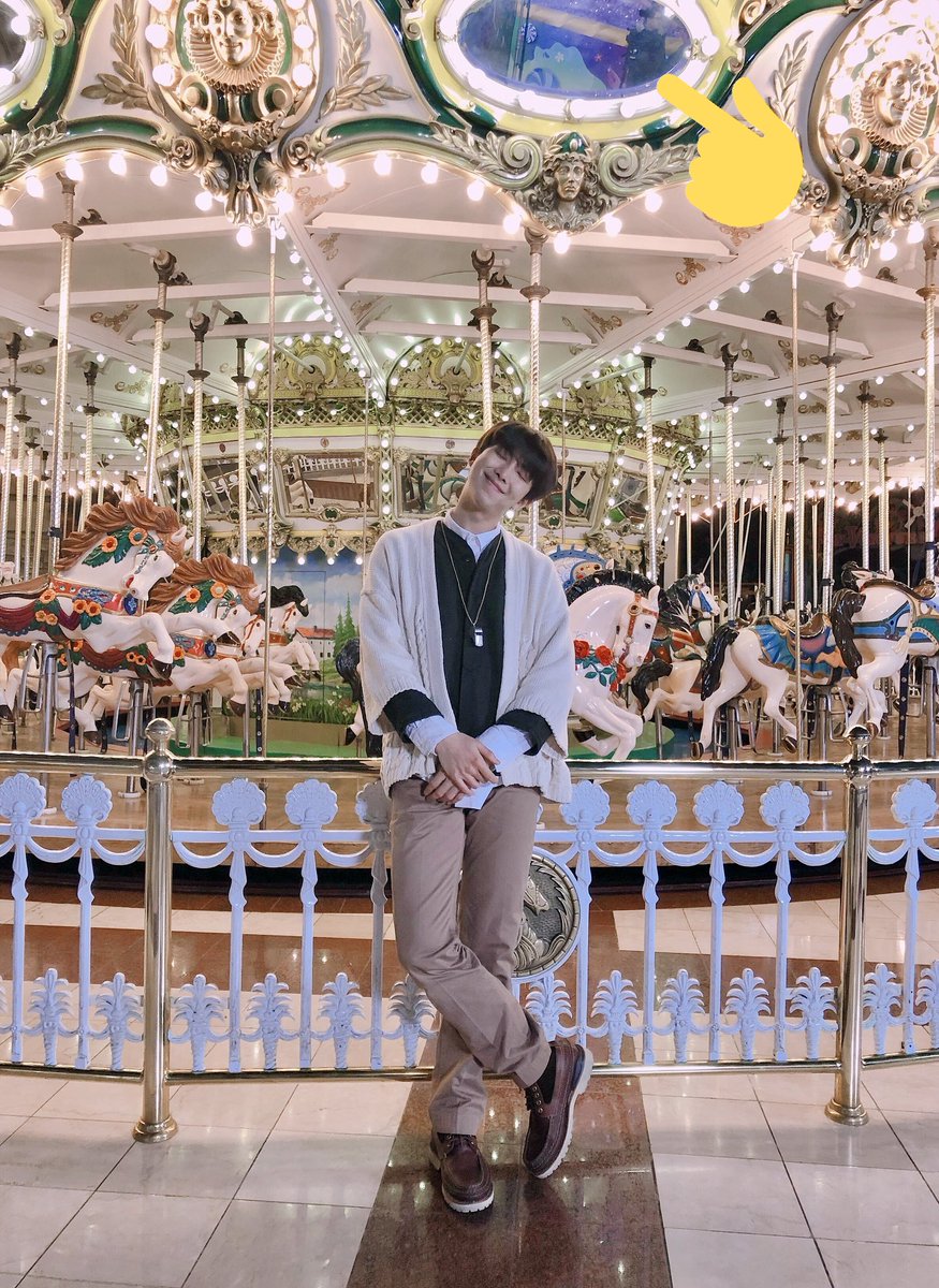 EverDrunkARMY's tweet photo. Oh shit...
#BTS #RM #Namjoon #PremiosMTVMiaw #MTVBRKPOPBTS https://t.co/JaUUllYsjr