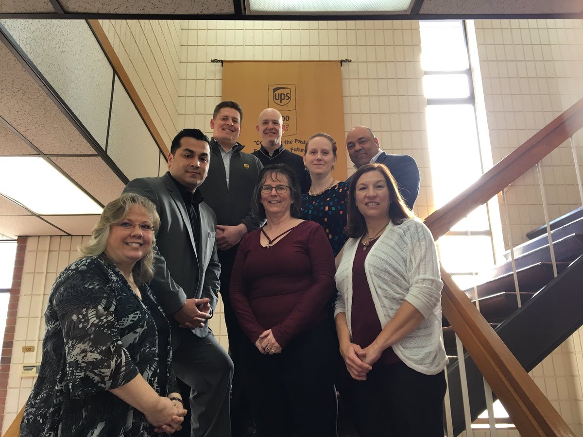 andreagendreau1's tweet photo. Celebrating Jenni Musinsky retirement from UPS #33yrs #UPSers #newchapter #NOPSecurity @NP_UPSers @NPInspireWomen @hill_deryl @UPSHARRYO @Nate_WoodwardMN @vlcek9_ups https://t.co/ODGOrZuyrV