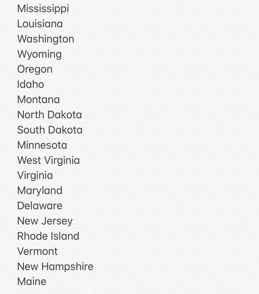 NVyearbook18's tweet photo. Hey Seniors, if you’re going to school in any of these states PLEASE DM THIS ACCOUNT IMMEDIATELY!!!! Thank you!! https://t.co/kjACRq8s3b