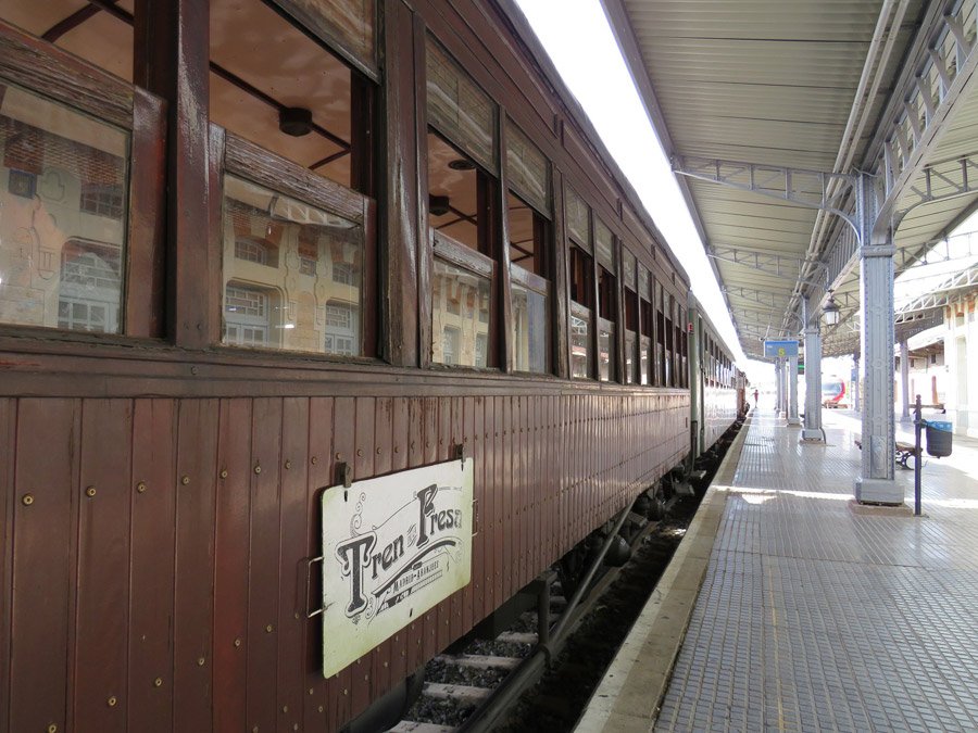 Este sábado 14 de abril empieza la nueva temporada del <a href="/TrendelaFresa/">Tren de la Fresa🍓</a>, que une Madrid con Aranjuez y permite vivir experiencias inolvidables <a href="/ffe_es/">Fundación de los Ferrocarriles Españoles</a> l4u.es/TrenFresa2018