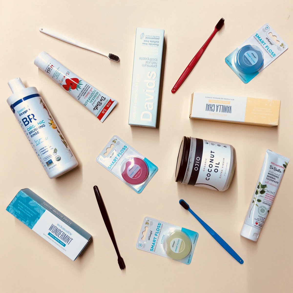 earthshiftprods's tweet photo. fresh mouth? yes plz. fresh sale? also yes plz. grab all oral care at 20% off <3  (only 1 day left!) https://t.co/GRNSJW6CUJ #OralHealth #nontoxic #HealthyLiving https://t.co/b3mujCPkZU