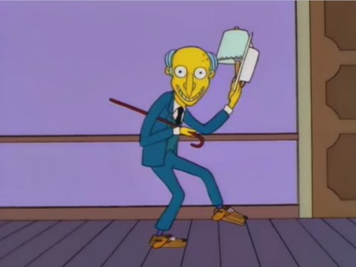 Prodipics's tweet photo. Y lo ven, ya lo ven,
el gorila sienta bien.
Mi chaqueta no se agrieta,
es de auténtica jineta.         
Este es mi siamés,
imagen doy de marqués.

Mooocaasines saltarines con la piel de dos mastines,
los cachorros para smoking van fetén
Pues bien preparalos.
#JuanCarlosI #Simpson https://t.co/OvmVb70hqy
