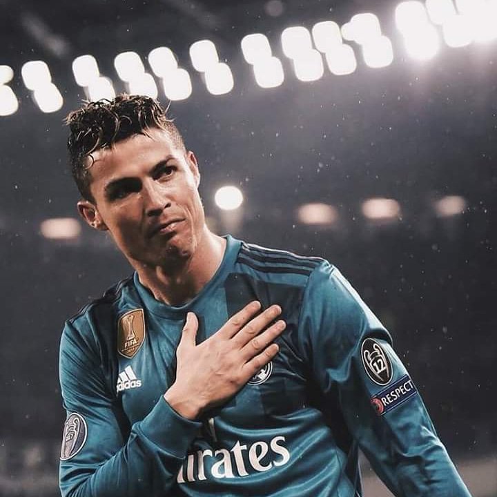 EbruTirolar's tweet photo. Cr7 Süper Adam https://t.co/8bX0arPDsF