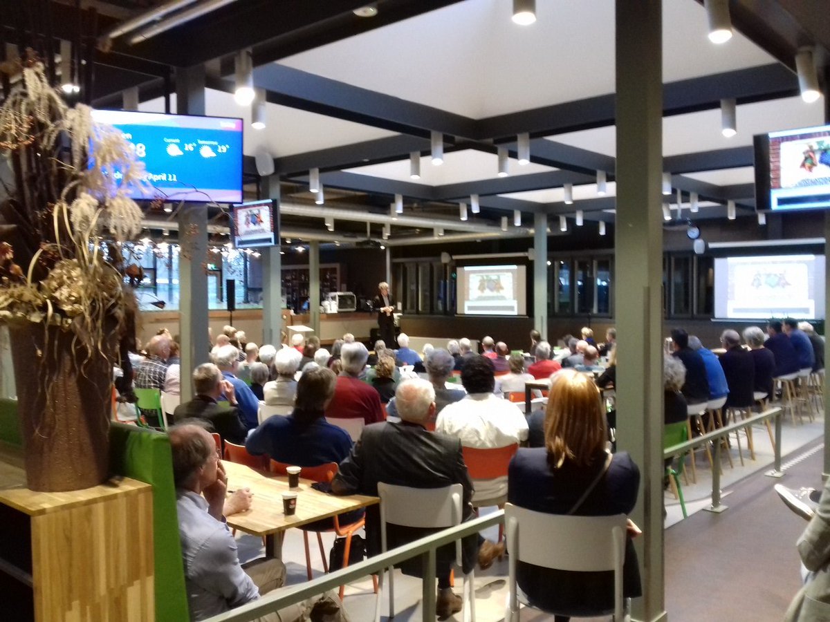 Interessante avond over Immigratie/Integratie. o.l.v. Hoogleraar L. Lucassen <a href="/KenniscafeEmmen/">Kenniscafe Emmen</a>