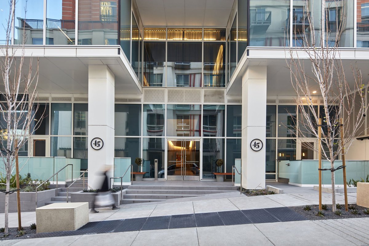 rentjasper's tweet photo. A Dignified Location. This high-rise apartment building crowns Rincon Hill, one of San Francisco’s fastest growing neighborhoods. To learn all about Jasper, visit https://t.co/vQOkyPqGJH #luxuryapartment #SFforRENT #FORrentSF https://t.co/QECsmfoVhu