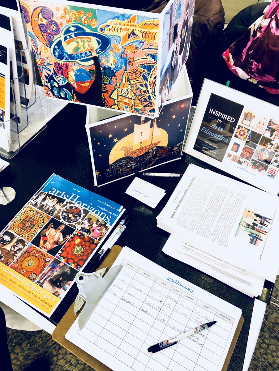 artshorizons1's tweet photo. #artshorizons had a great time meeting with so many program sites at the #summerresourcefair to explore opportunities in the arts for #summerlearning ! #artseducation https://t.co/8YcCvpZ0Ze