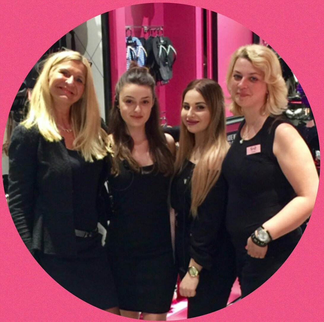 Training in Berlin Alexa 
Danke an die SUPERSHEROS😘😘😘#hkmacademy#hkm1team