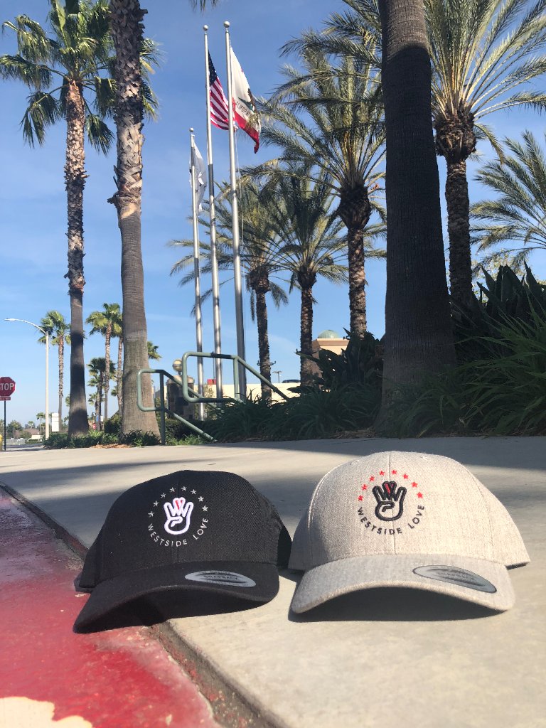 westsidelove_us's tweet photo. New Westside Love @HatClub exclusives just landed! Visit your local Hat Club to pick up! 👐❤️🌴 #dadhat #westsidelove #westside #hatclub #hatclubexclusive #leftsidevibe https://t.co/dpNwQpzGXi