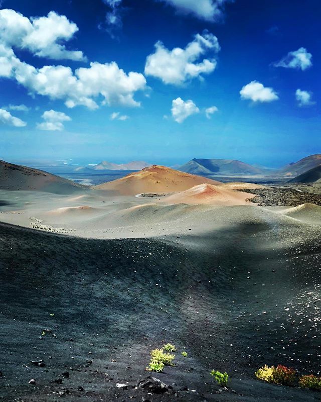 Where Fire, Earth, Water and Sky meet
#asv #iphoneX #iphonephotography #iphoneography #iphoneonly #volcano #island #featured #fpog #ig_myshot  #zoomnl #pocket_family #superhubs #superhubs_shot #igglobalwomenclub #yallerseurope #sky #fav_skies #sky_brilli… ift.tt/2GTyfn5