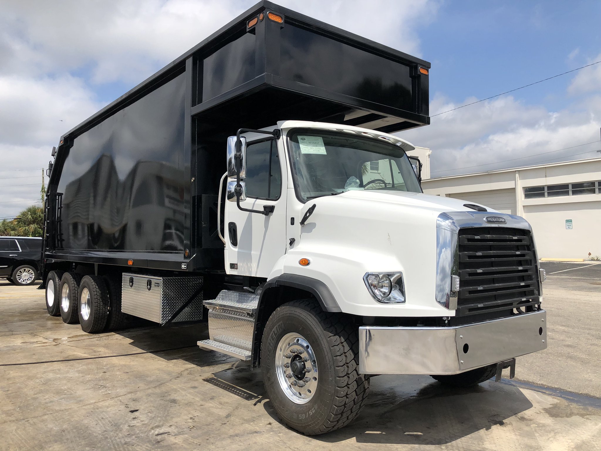 FirstFleetTruckSales on Twitter "Just Another Brand New Serco 8500