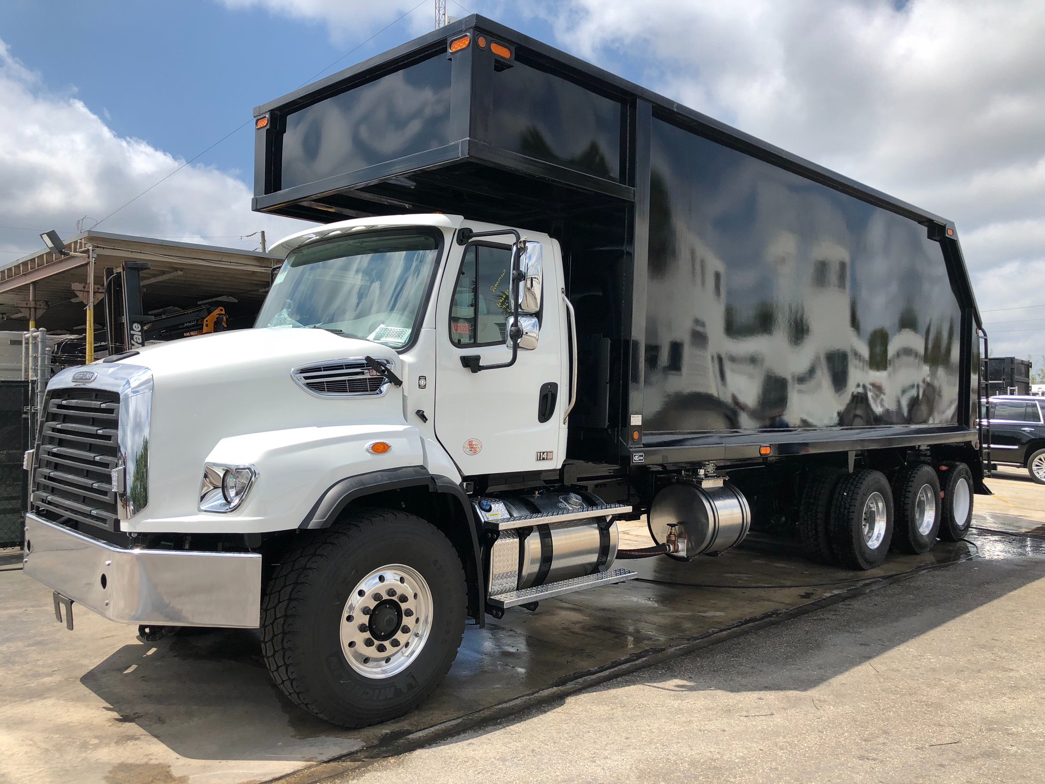 FirstFleetTruckSales on Twitter "Just Another Brand New Serco 8500