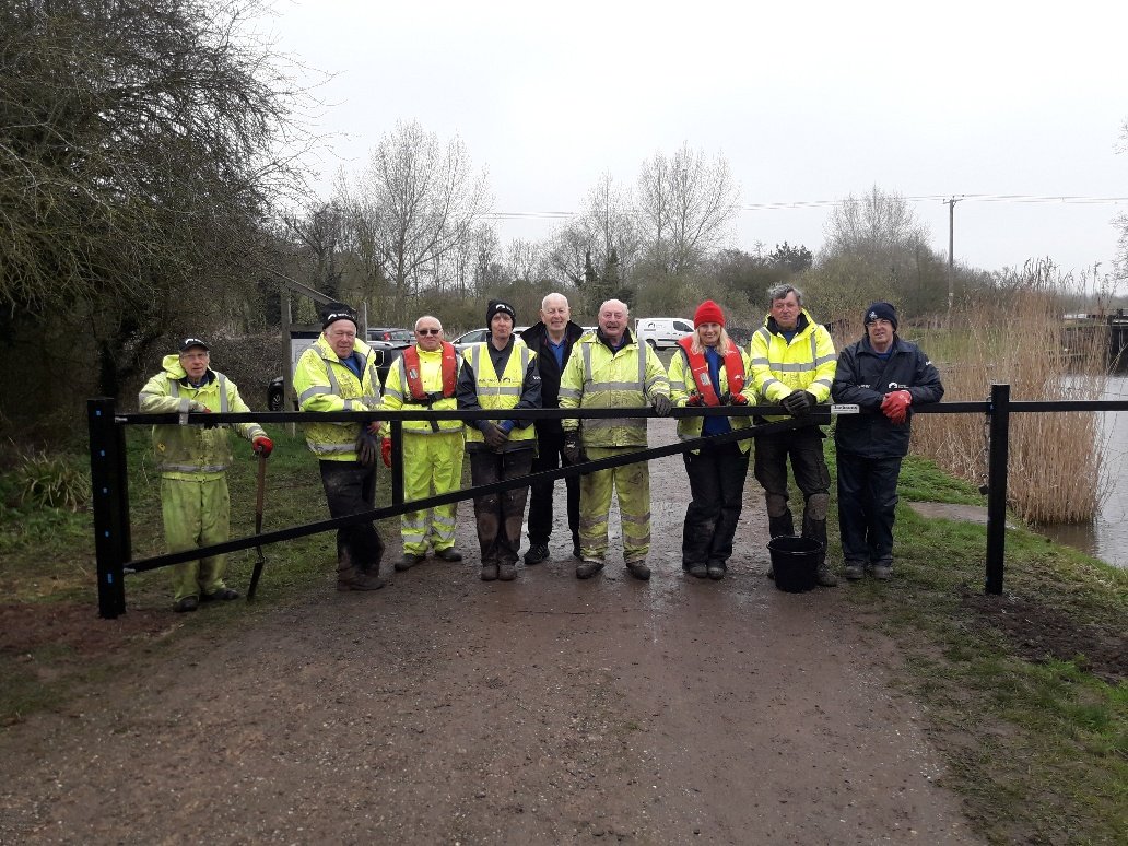 CRTWalesandSW's tweet photo. Despite the poor weather, our fantastic Wednesday #TTF carried out so much needed TCL at #PortersMill Installing a new vehicle barrier, and a variety of other works! #Amazing #Thankyou #volunteering https://t.co/hbOhh1oDvC