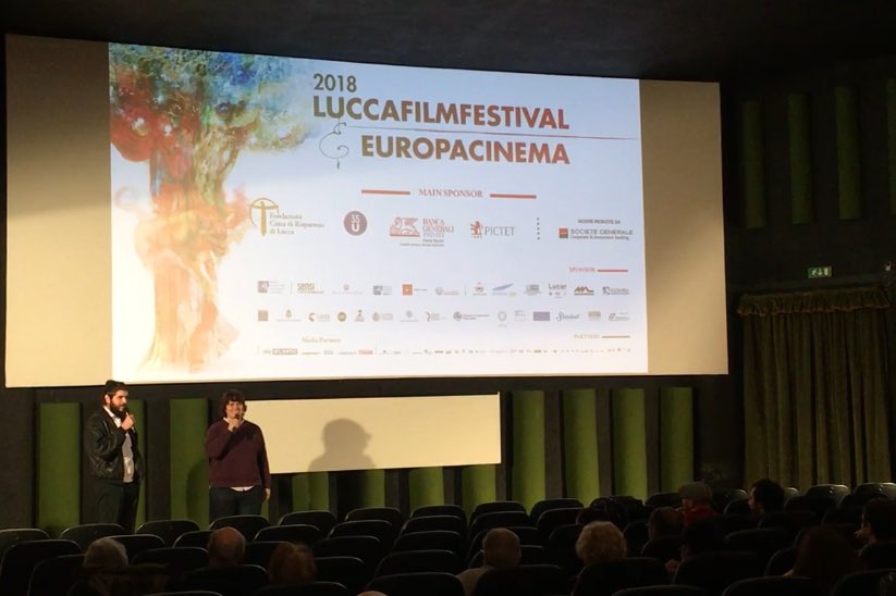 FunnyStoryMovie's tweet photo. Thank you @LuccaFilmFest for having FUNNY STORY at your amazing festival! Perfect screening ๐ฎ๐น๐ฅ #funnystorymovie #lffec18 #luccafilmfestival https://t.co/S12qWP7RRw