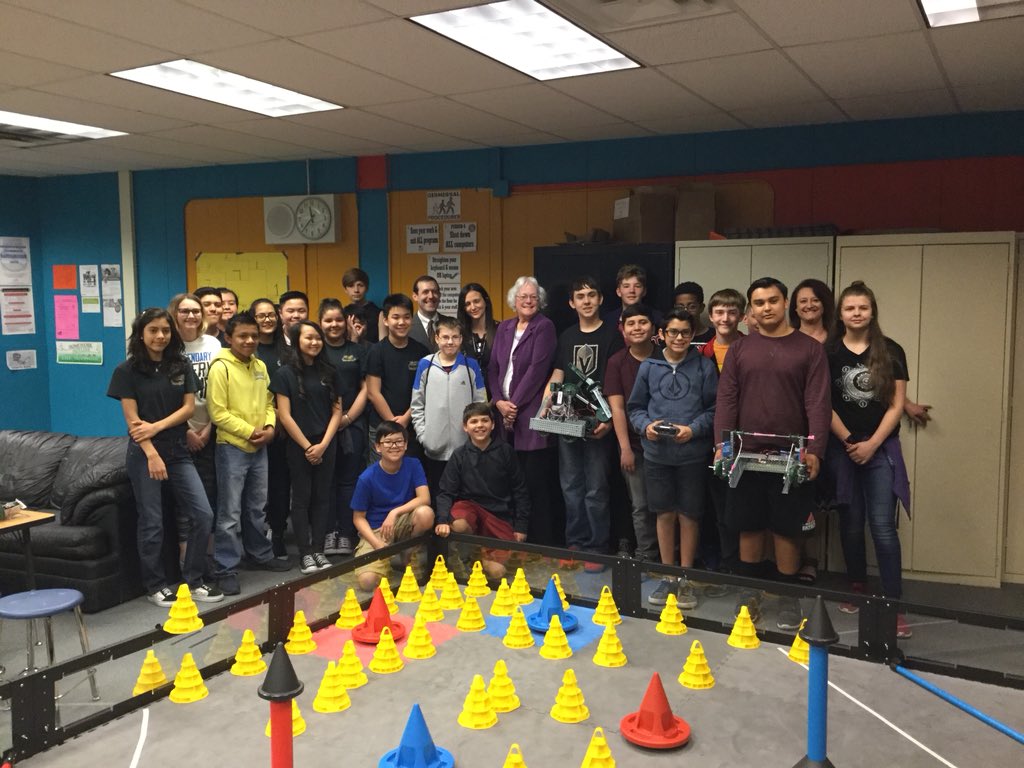 kcgmsstem's tweet photo. Guinn’s Mechanical Titans showcasing their Robotic Skills in celebration of Robotics Week! https://t.co/N9UMLMqHVl
