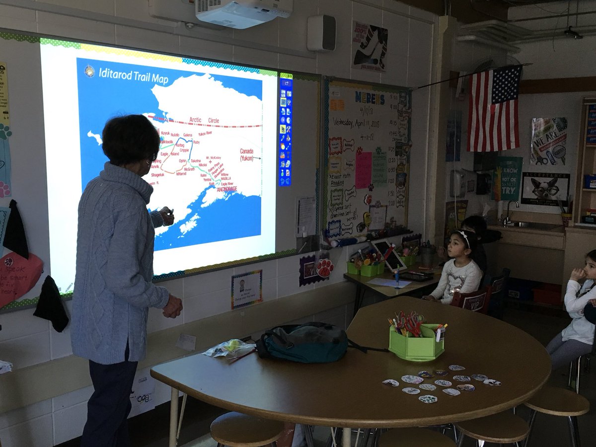 JenMerens's tweet photo. 2nd graders learning about the Iditarod with veterinarian Dr. Fauth! #sp109 #engage 109 #iditarod2018 #iditarod https://t.co/eSTzmhdAUb