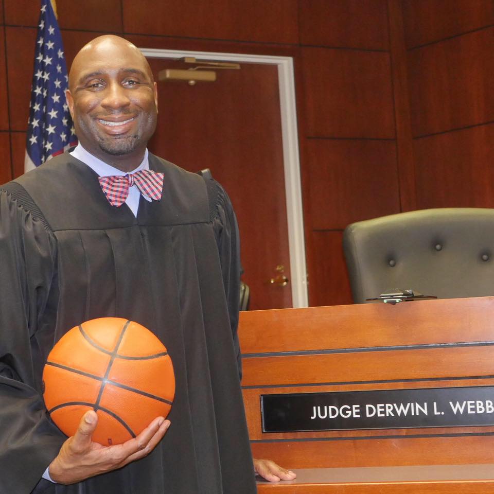 UofLDOPS's tweet photo. Congrats to 2018 Outstanding Alumni winner, the Honorable @DerwinWebb (BA 92). The former @LouisvilleMBB player, now a Jeff Co Family Ct Judge, will speak at our Spring Fete celebration.
@UofLASThinker @UofLAlum @UofLEngaged @UofL
#WeAreUofL #UofLAlumni #GoCards #CourtToCourt https://t.co/le8Is3XIEw