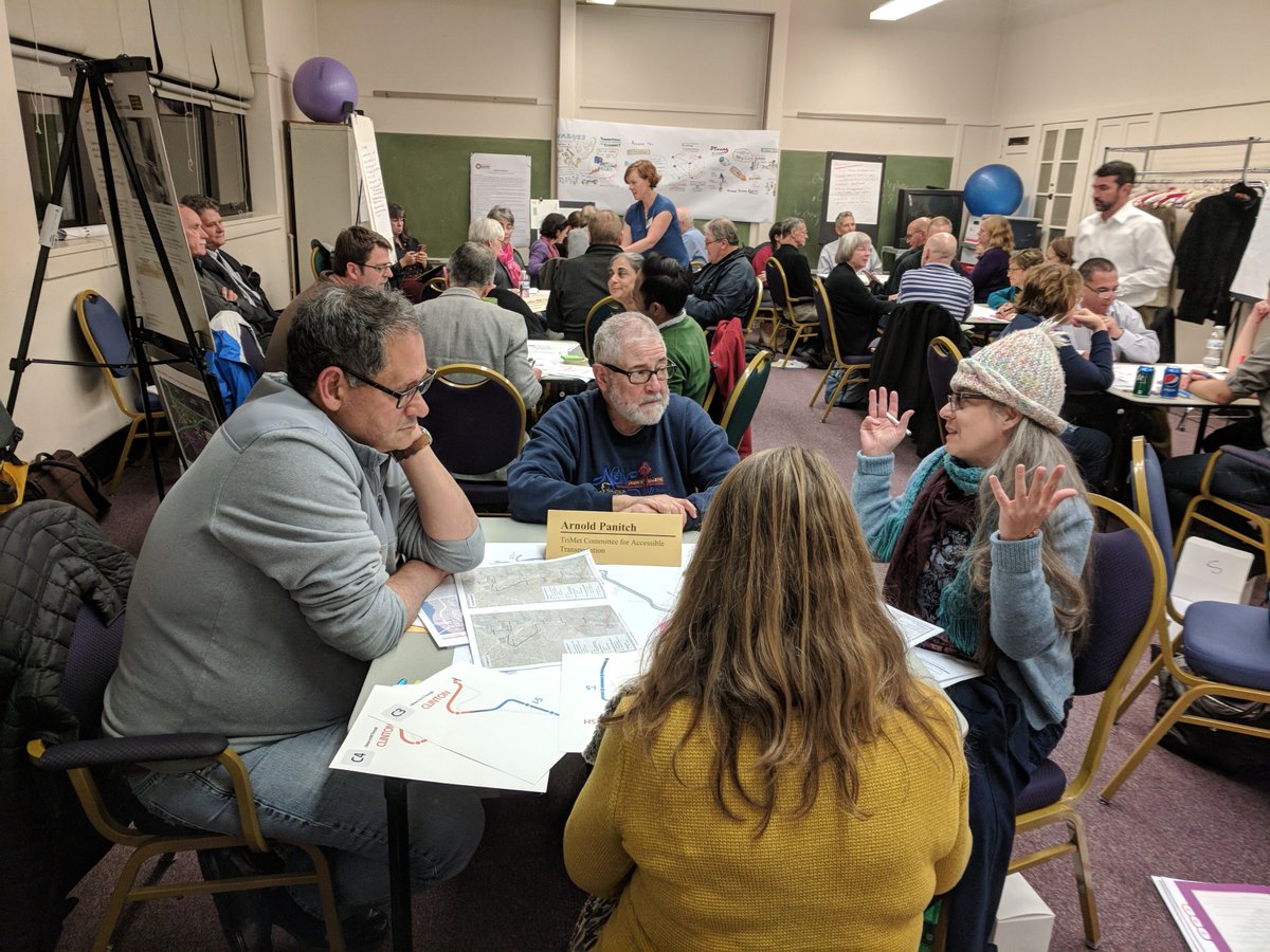SWCorridor's tweet image. At the Community Advisory Committee meeting last week, we brainstormed what information the committee needs to make their light rail route recommendation. What information do you hope to learn? #roadtotheLPA