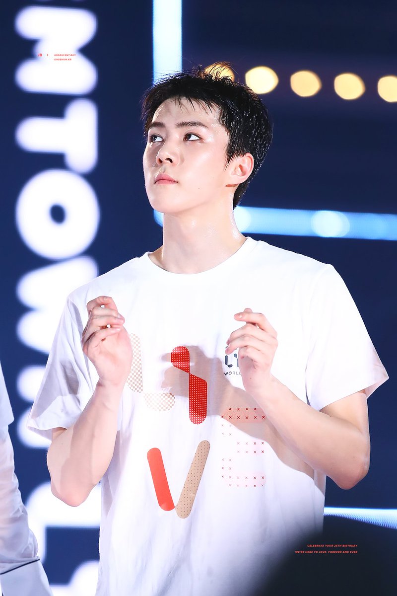 iridescent_boy's tweet image. 2018.04.12 05:12

저는 항상 우리 엑소 팬 여러분들 믿어요. 믿습니다!

#HappySehunDay #세훈아생일축하해 @weareoneEXO
cfile30.uf.tistory.com/original/99BAB…