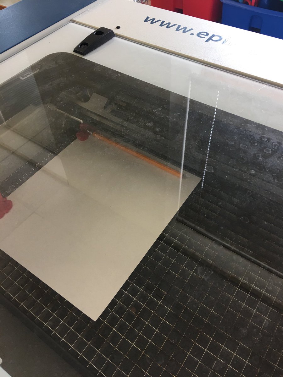 mrs_coss's tweet photo. The #mobilemaker is finally at #centerelementary! Needless to say we are all #excited! #stem #steam #maker #plumlearns @plumboroughsd @JKPlum1 https://t.co/Y9ilCgL89l