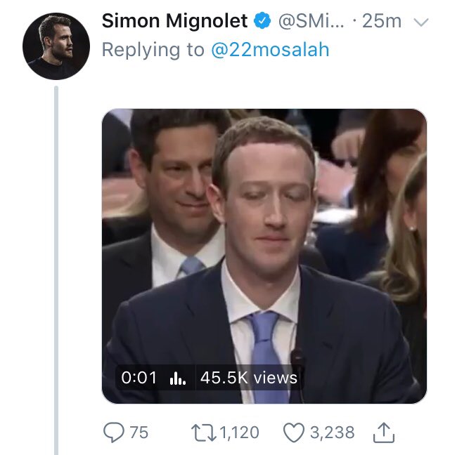 MoSalahFacts's tweet image. Everyone has Salah's back 😂⚽️