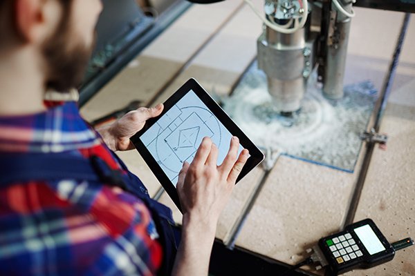 Epicor's tweet photo. "Across the board there is widespread recognition that implementing better technology is key to a business’s ability to cope with the stresses and challenges presented by growth." - Nick Hull , Customer Account Manager, Epicor United Kingdom https://t.co/hT2pKIEvmZ #set4growth https://t.co/W4bn469dxT
