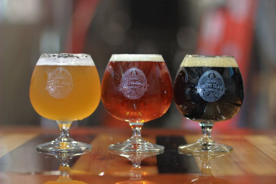 nchschamber's tweet photo. Who wants a drink on us during happy hour? Attend our quarterly mixer at Pawleys Island Brewery on April 24th from 6-8pm! Register here: https://t.co/Zo1DGspGIz #networkingevent #charlestonevent https://t.co/B1hg2vw88J