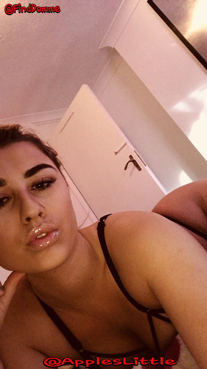 Find Dommes tweet media
