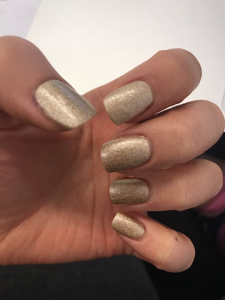 Oh_Airyca's tweet photo. Oops got my nails done today instead of going to the gym 🙃 #baksteps #bstap https://t.co/HN7fxxBhoc