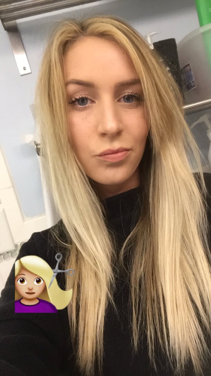 Alpha Xi Delta tweet media