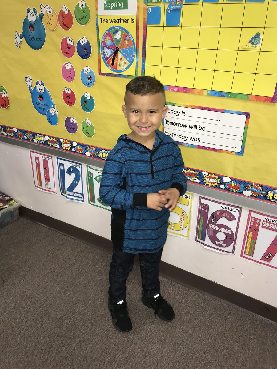 JBuchheitPESD32's tweet image. Even when students move away, they still come back to visit!!  Loved our surprise visit &amp;amp; reuniting our class ❤️. Even sweeter getting two more faces to join our PES family this week ❤️ #lovemyschoolday #pesd32