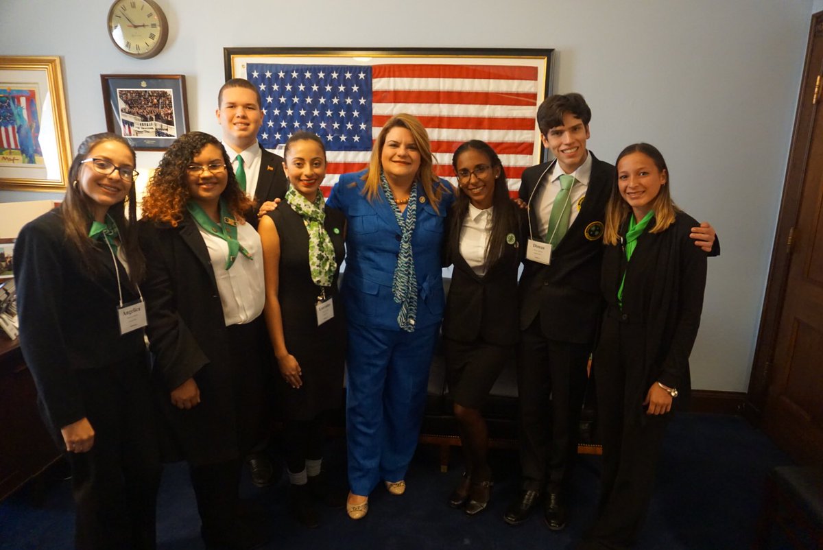 Had a great conversation w/ Puerto Rico’s <a href="/4H/">4-H</a> delegates, who visited Washington this week to participate in their National Conference