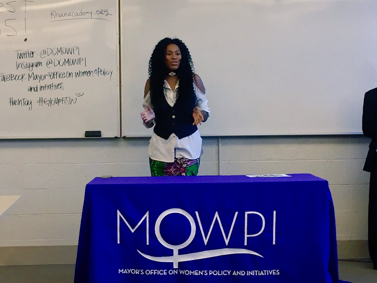 DCMOWPI's tweet photo. Fresh Start Wednesday: Networking & Presentation starts now! @MayorBowser @DCMOCA @werkingbeauty #GloUpAtFSW https://t.co/HpmOtAqBOJ