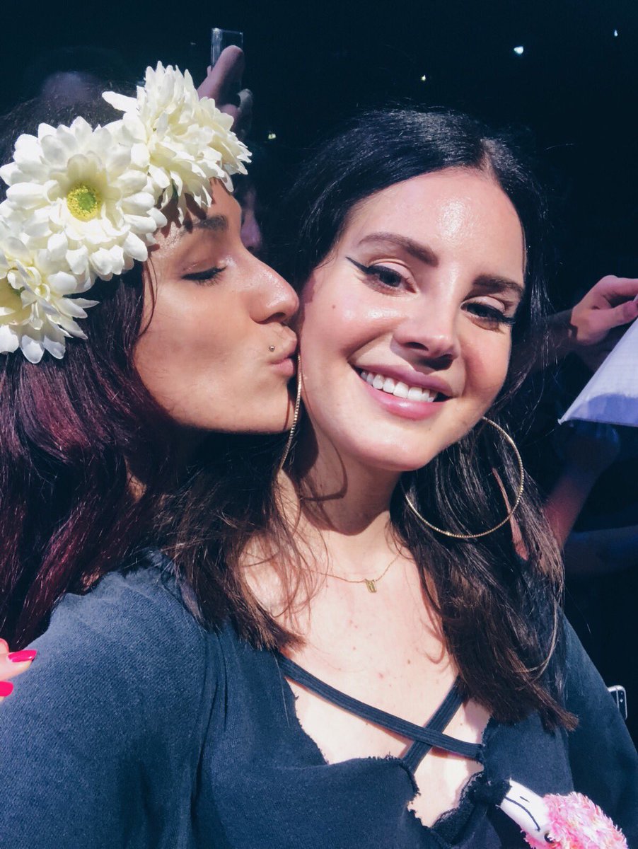 Giulia🍒 tweet media