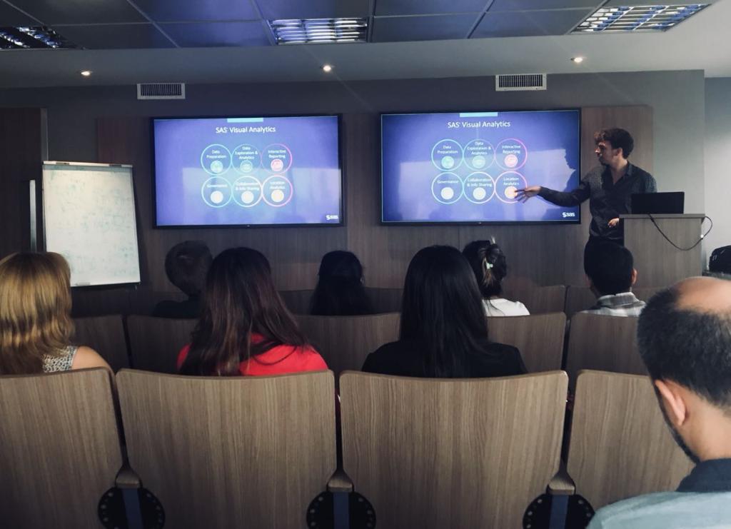SASArgentina's tweet image. Reportes interactivos, entorno visual, self service analytics: algunas de las características de la versión 8.2 de #SASVisualAnalytics que repasamos el día de hoy junto con Julián Litman.
¡Gracias a todos por participar!
#ThePowerToKnow