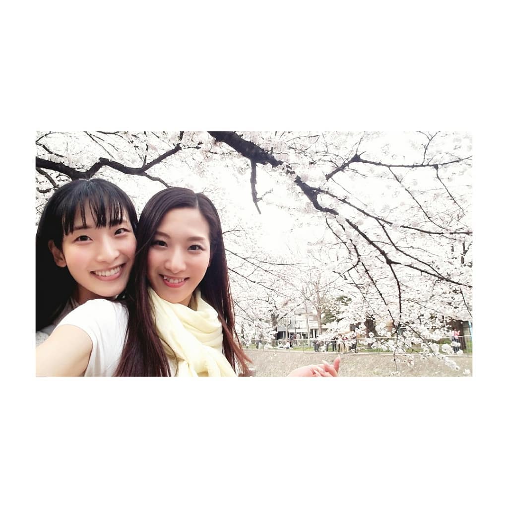 タカラヅカ歌劇ポータル En Twitter すみれ乃 麗さんinstagramより T Co 5lpzbb67ma 盛り上がりすぎて半袖になっちゃった先日のお花見 二人で行きました We Went Cherry Blossom Viewing The Other Day That Became A Fun Memory お花見 桜 タカラヅカ歌劇ポータル En Twitter すみれ乃 麗さんinstagramより T Co 5lpzbb67ma 盛り上がりすぎて半袖になっちゃった先日のお花見 二人で行きました We Went Cherry Blossom Viewing The Other Day That Became A Fun Memory お花見 桜